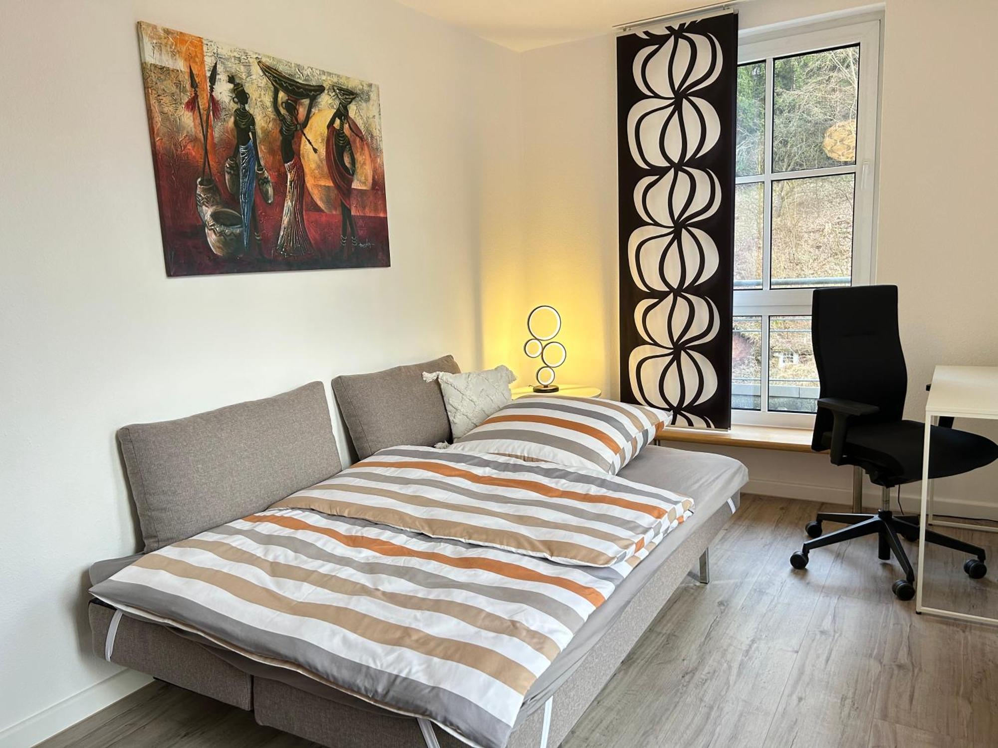 Grosszuegiges Helles Penthouse -Komplette Etage- Mit Balkon Und Stellplatz In Ruhiger Lage Kulmbach Dış mekan fotoğraf