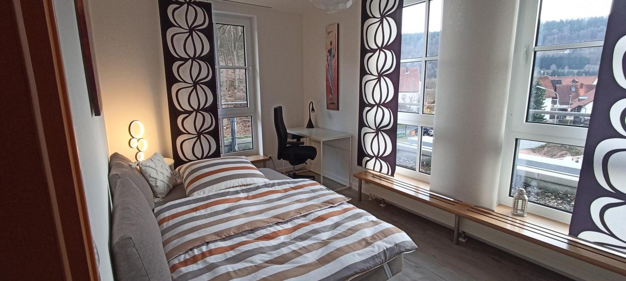 Grosszuegiges Helles Penthouse -Komplette Etage- Mit Balkon Und Stellplatz In Ruhiger Lage Kulmbach Dış mekan fotoğraf