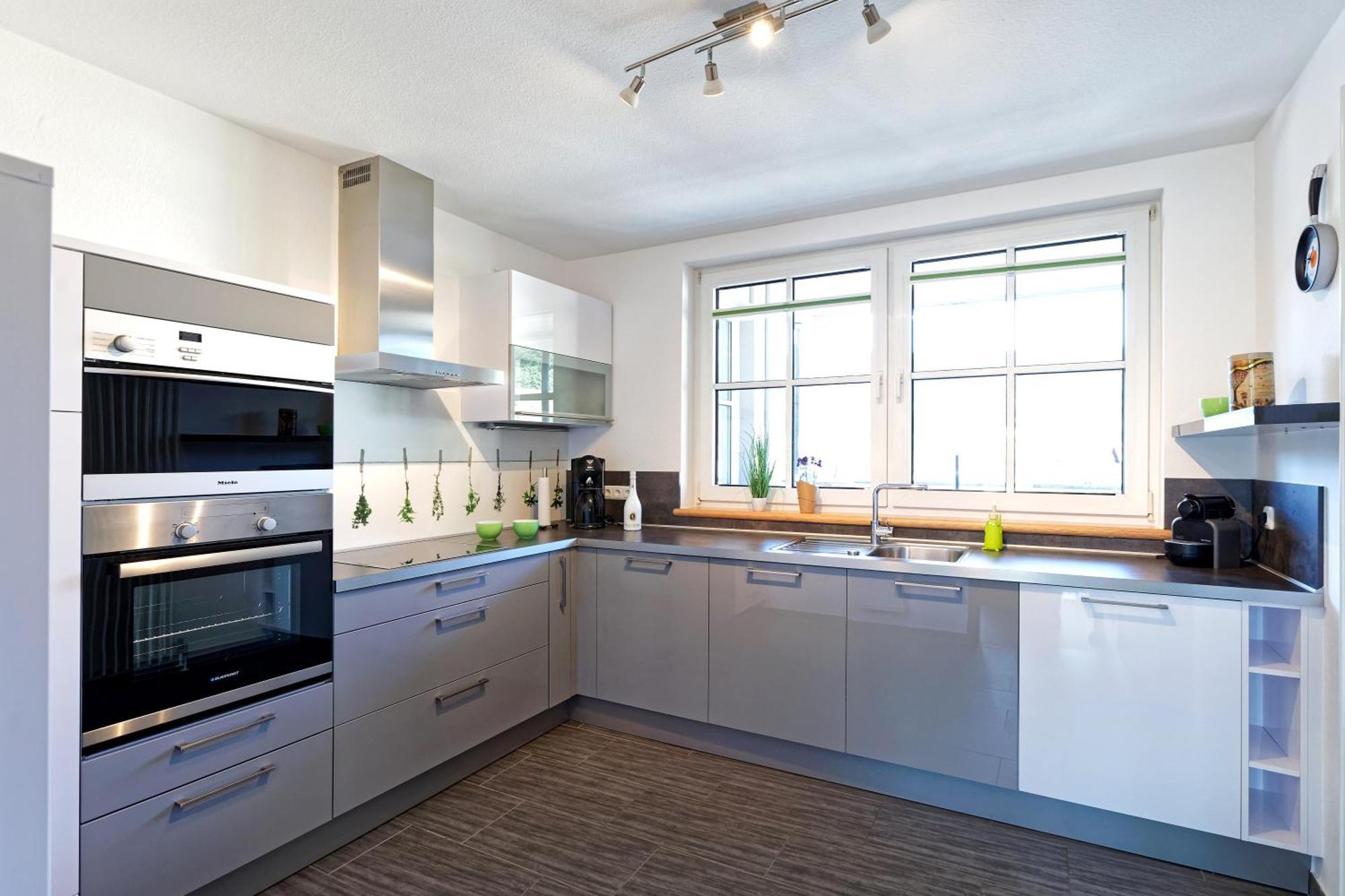 Grosszuegiges Helles Penthouse -Komplette Etage- Mit Balkon Und Stellplatz In Ruhiger Lage Kulmbach Dış mekan fotoğraf