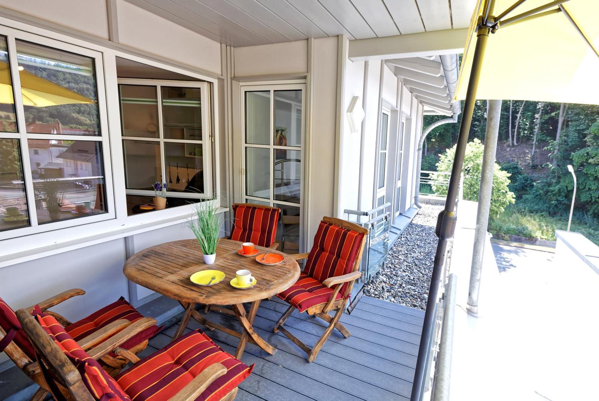 Grosszuegiges Helles Penthouse -Komplette Etage- Mit Balkon Und Stellplatz In Ruhiger Lage Kulmbach Dış mekan fotoğraf